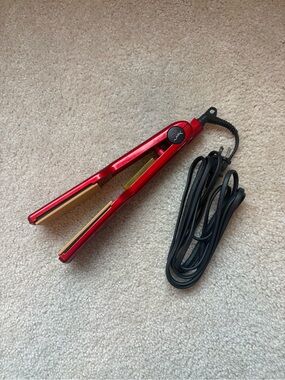 Chi Air Red Hair Straightener Flat Iron 1.5in - Never Used